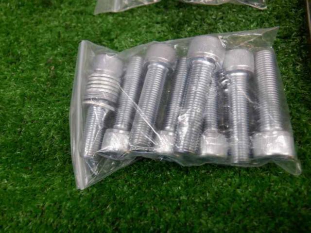TM-SQUARE
Camber shim
plateful