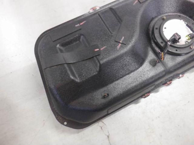 SUZUKI genuine
Petrol tank