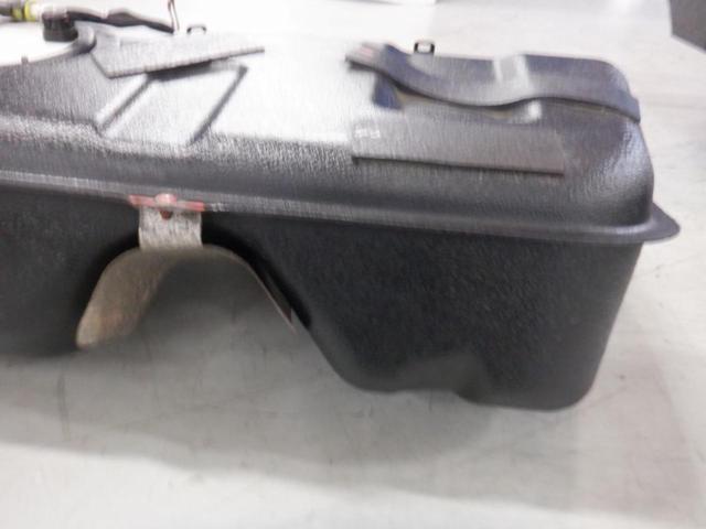 SUZUKI genuine
Petrol tank