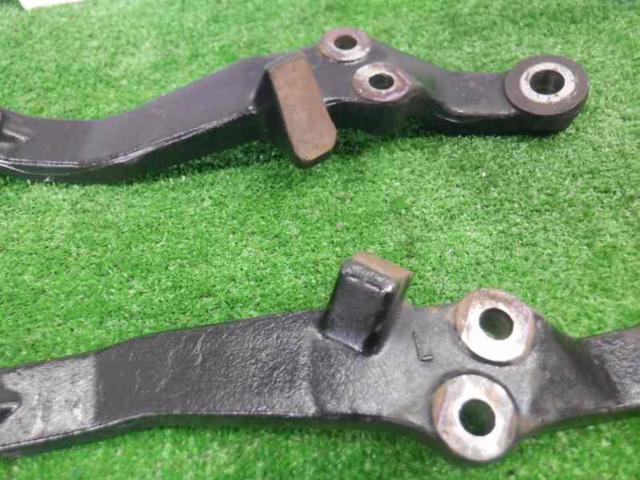 Nissan genuine
Front lower arm