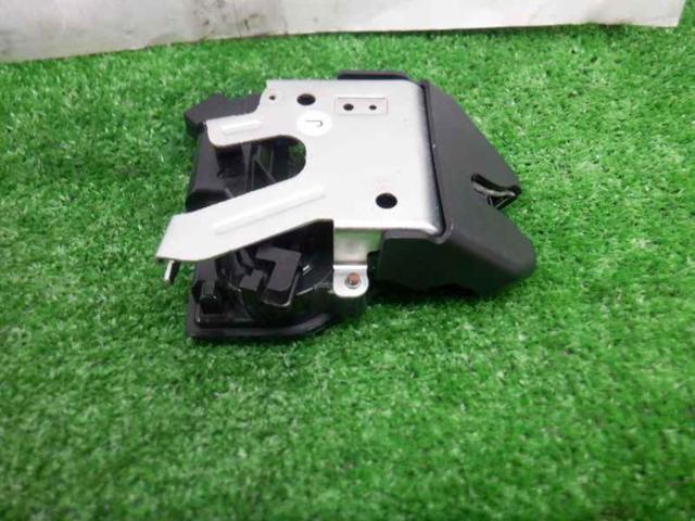 Honda genuine trunk catch