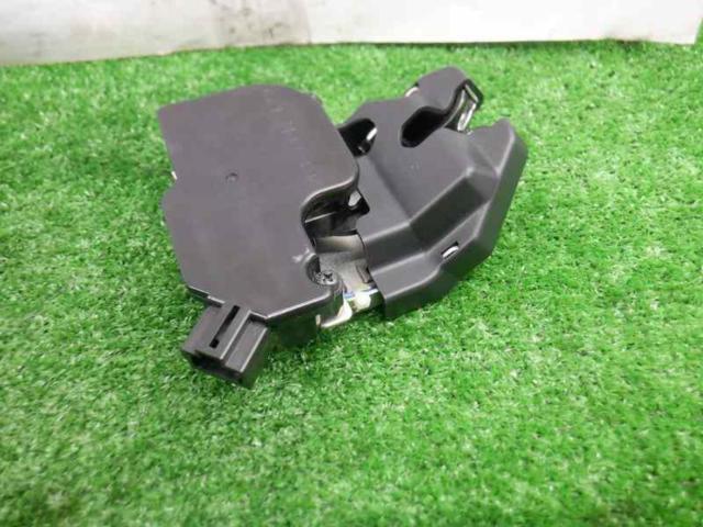 Honda genuine trunk catch