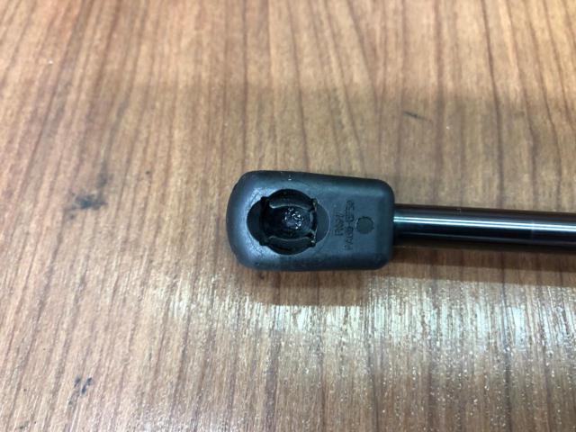 スズキ純正 ジムニーJB74 リアトランクダンパー
