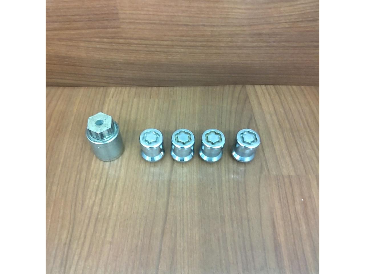 McGARD
Genuine Honda spherical seat lock nuts