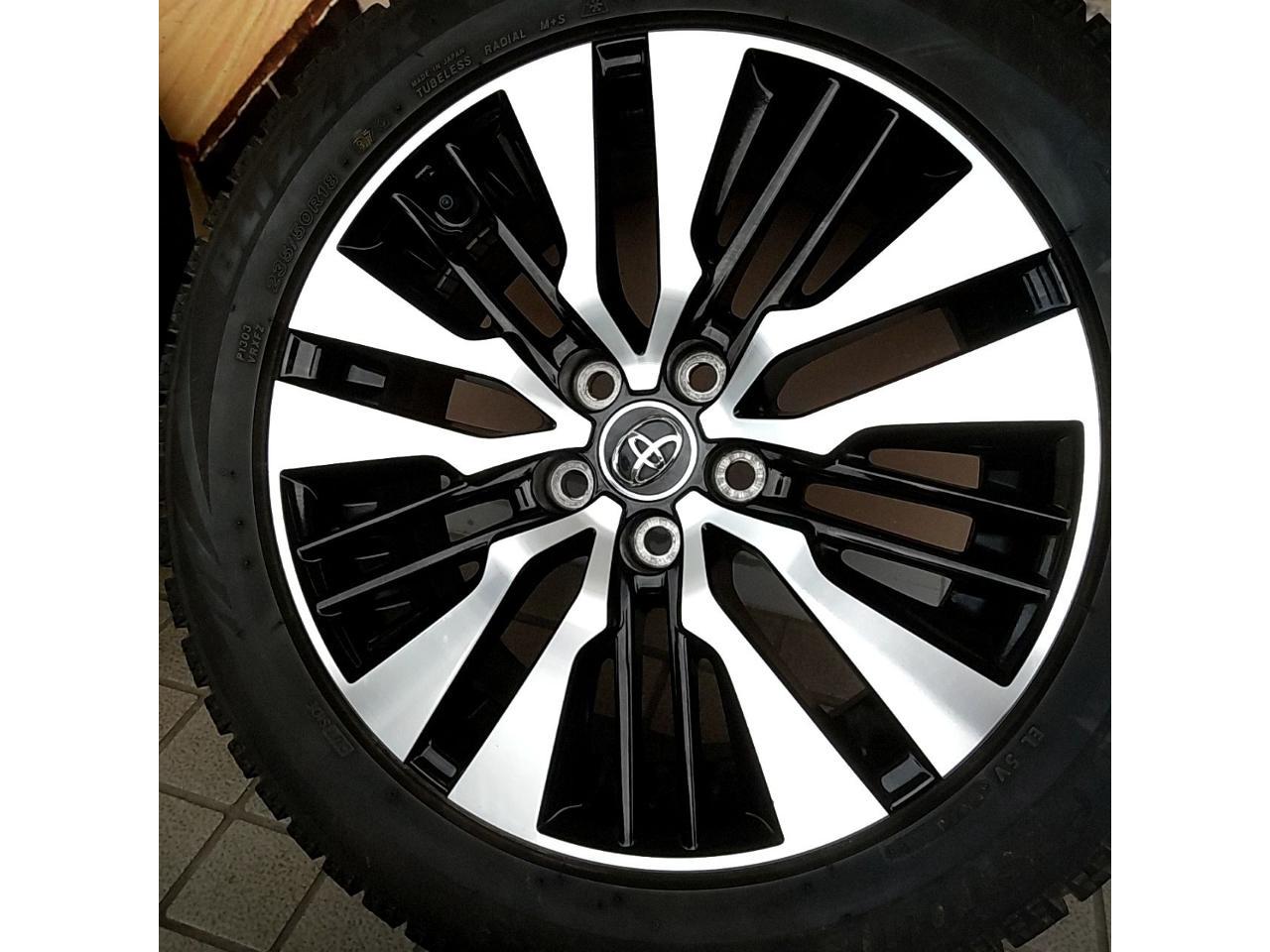 Toyota genuine
30 series Vellfire late cutting glitter wheel