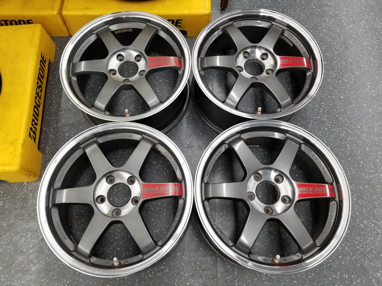 RAYS
VOLK
RACING
TE37SL