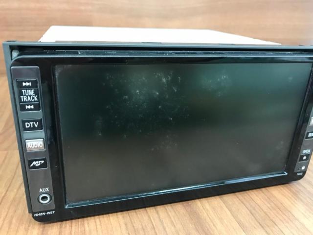 Toyota genuine
NHZN-W57
■
2007 model
Supports full segment / CD / DVD / SD / front AUX / CD recording