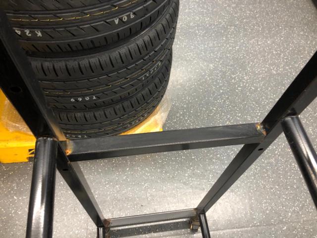 メーカー不明 タイヤラック