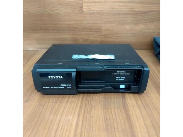 トヨタ純正 CH8N-H19 8連奏CDチェンジャー
