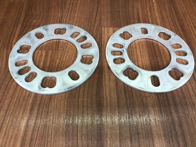 KICS
4mm wheel spacer