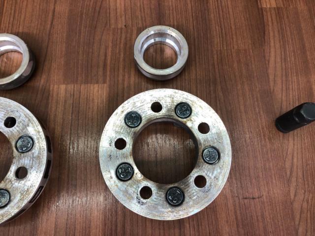 KICS
Wide tread spacer