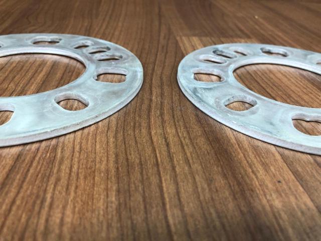 KICS
4mm wheel spacer