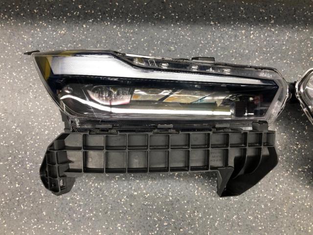 ホンダ純正 WR-V 純正ヘッドライト 左右セット