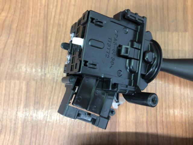 ダイハツ純正 ディマースイッチ【ソニカにて使用予定】