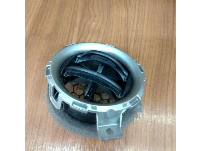 日産純正 ノート/E12 純正エアコン吹き出し口 2個セット