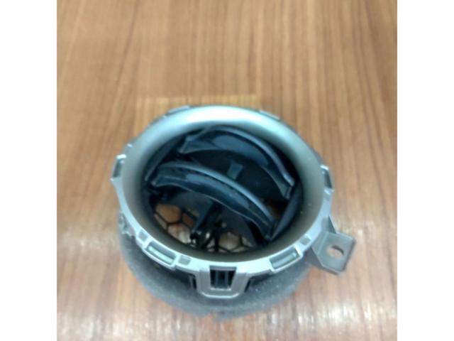 日産純正 ノート/E12 純正エアコン吹き出し口 2個セット