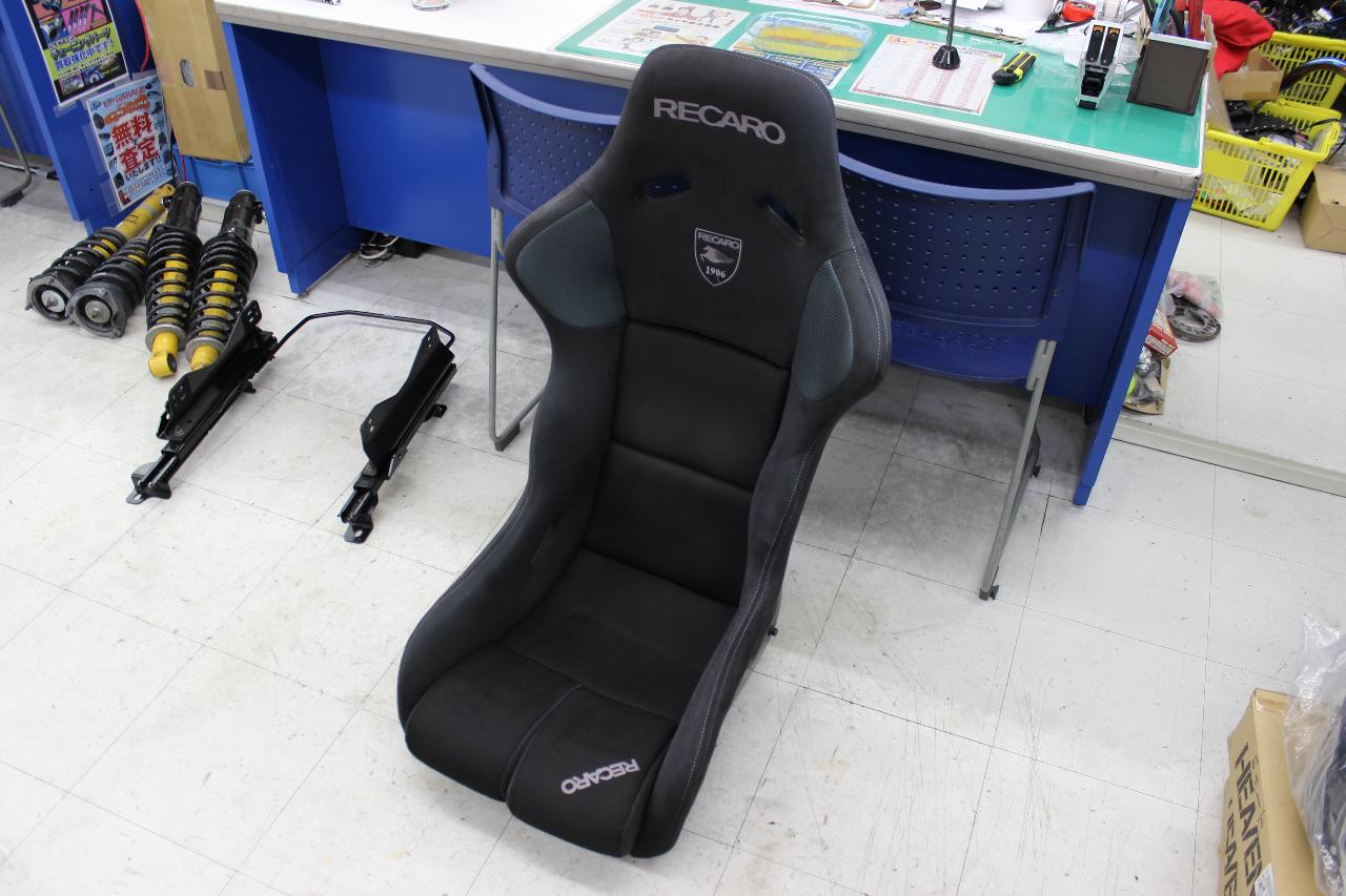 RECAROSPG3
100th
Full bucket seat