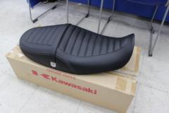 【KAWASAKI】Z900RS(年式不明) 純正加工ローダウンシート