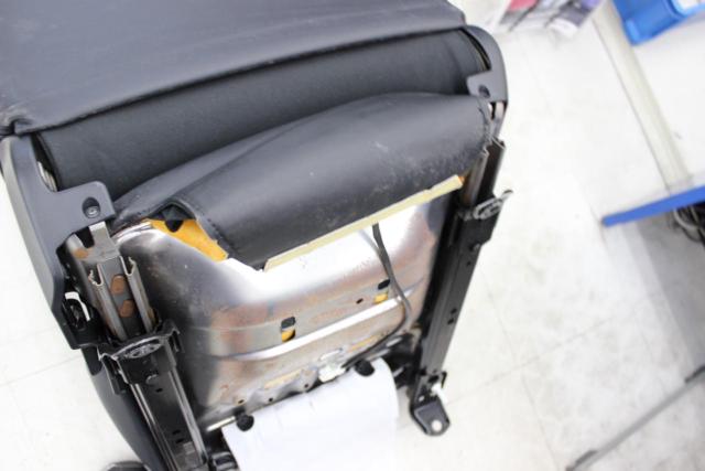 【トヨタ純正】200系ハイエース S-GL ダークプライム純正シート 左右