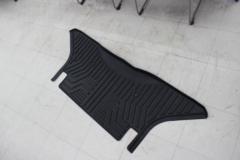 200系ハイエース【メーカー不明】セカンドシート用マット