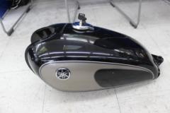 【YAMAHA】SR400(年式不明) 純正タンク