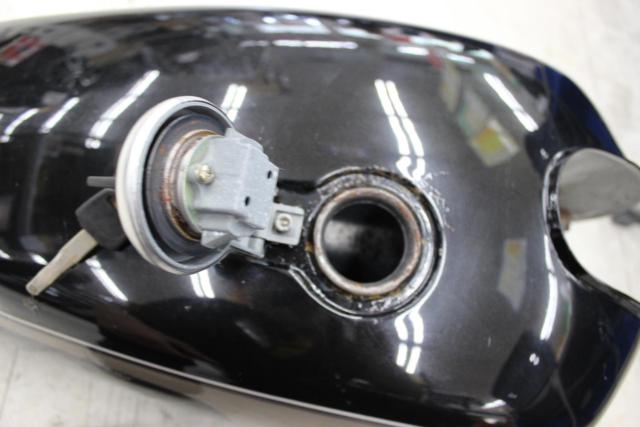【YAMAHA】SR400(年式不明) 純正タンク