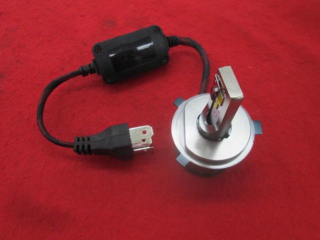 メーカー不明 H4 イエロー/ホワイト LEDバルブ