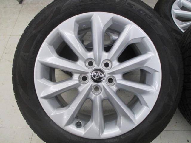 Toyota original (TOYOTA)
Corolla Touring original wheel
+
TOYO
PROXES
CF3
