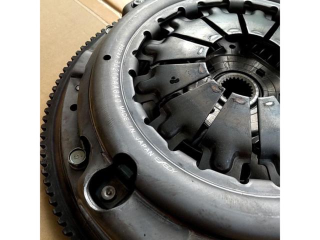 スバル ZD8/BRZ 純正クラッチ