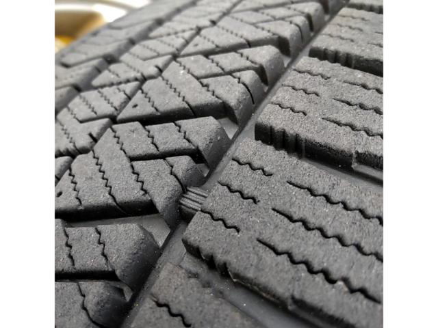 BRIDGESTONE BLIZZAK VRX2
