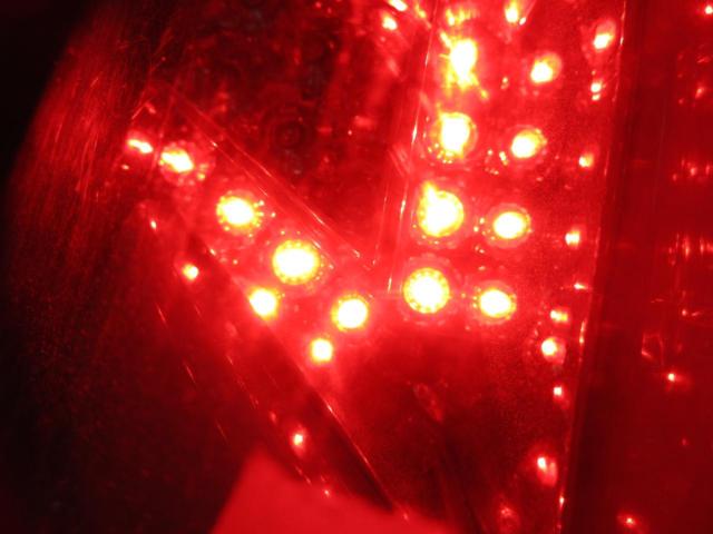 ※現状販売 TYC ファイバーLEDテールレンズ