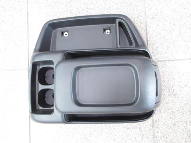 Toyota genuine Hiace
200 series
wide
8 type
Center console