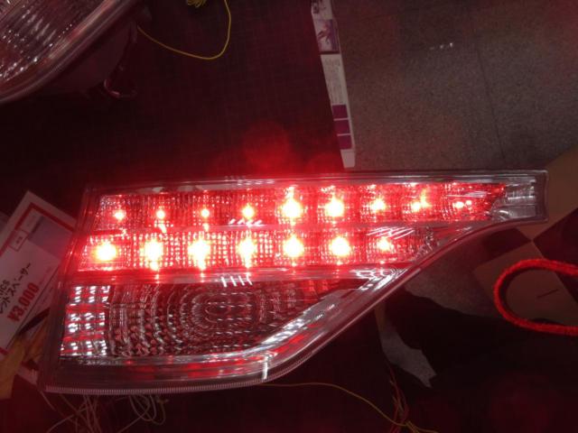 Toyota genuine Estima
50 system
Mid-cycle genuine clear taillights
