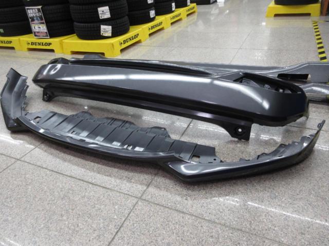 【ホンダ純正】ヴェゼル RU3/RU4 後期フロントハーフ 、サイドステップ、リアバンパーセット