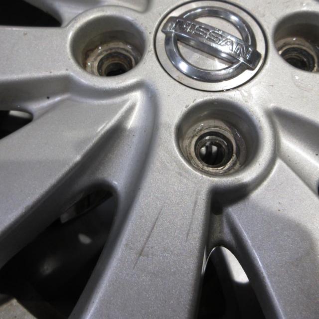 日産 モコ純正アルミホイール