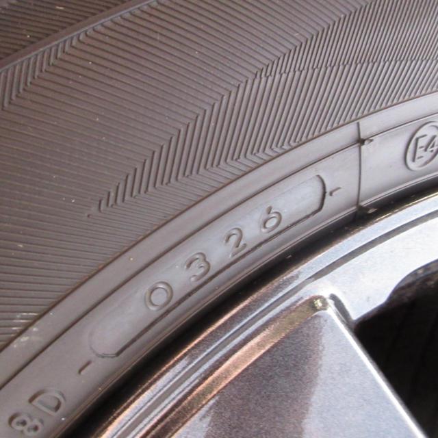 Mitsubishi
Delica D5
G grade genuine wheel + YOKOHAMA
GEORANDER
G055