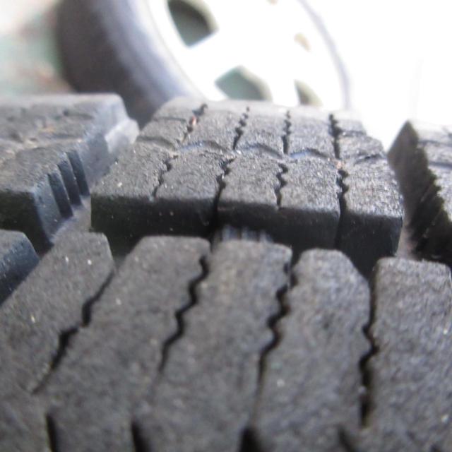 BRIDGESTONE
BALMINUM
GR6 + BRIDGESTONE
BLIZZAK
VRX2