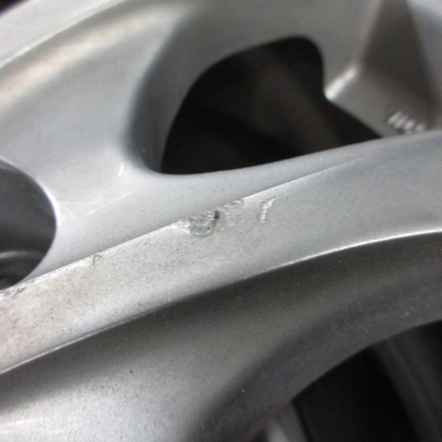BRIDGESTONE
BALMINUM + BRIDGESTONE
BLIZZAK
VRX3