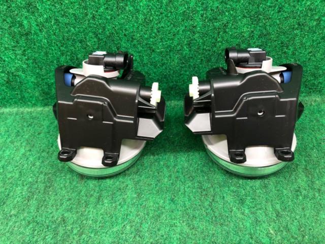 Genuine Toyota parts

Halogen
Fog lamp unit