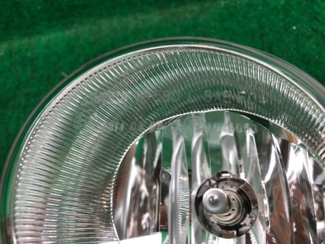 Genuine Toyota parts

Halogen
Fog lamp unit
