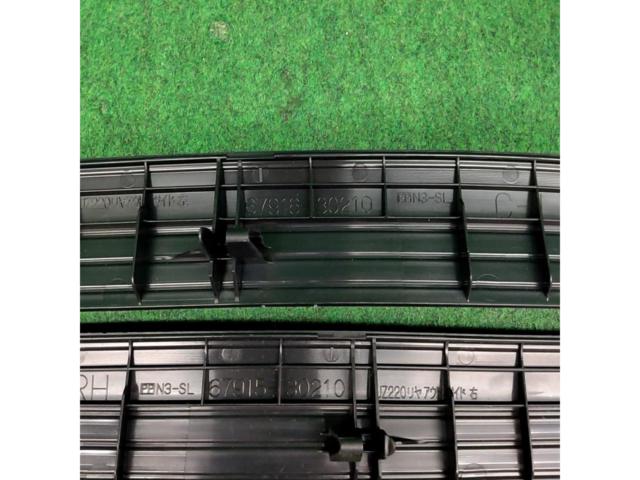 【トヨタ純正】トヨタ 220系 クラウン 純正スカッフプレート