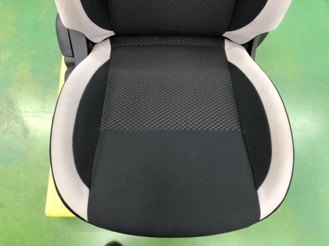 日産純正(NISSAN) ノート e-POWER純正シート 運転席側