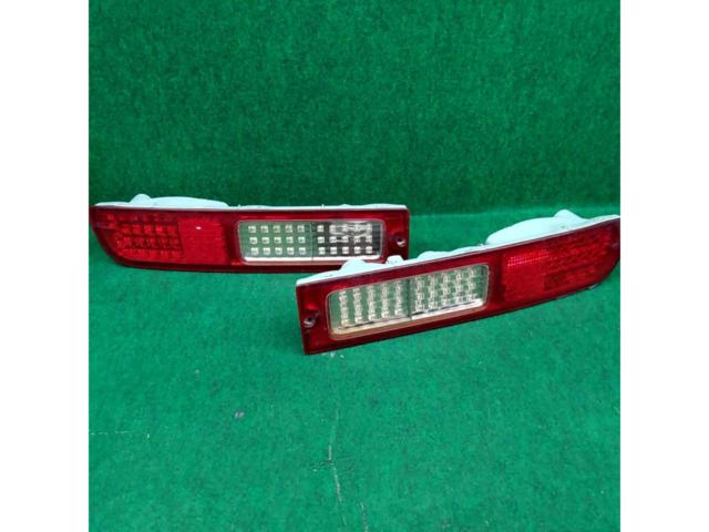 DAIHATSU(ダイハツ) S330ハイゼットカーゴ  純正加工LEDテールレンズ 左右セット