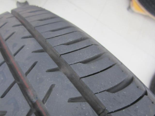 SEIBERLING
SL 101
+
BRIDGESTONE
TOPRUN