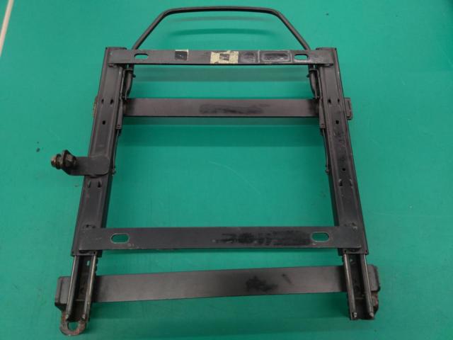 BRIDE H033S seat rail (driver's side)