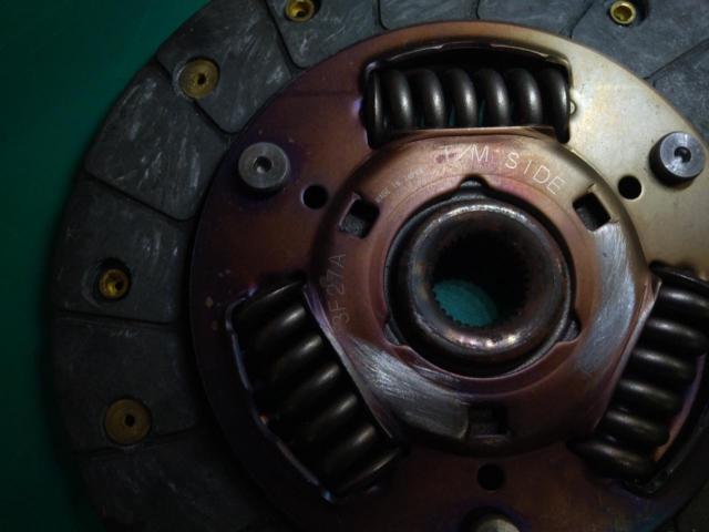 【寺坂自動車】クラッチディスク スズキ アルト HA23V