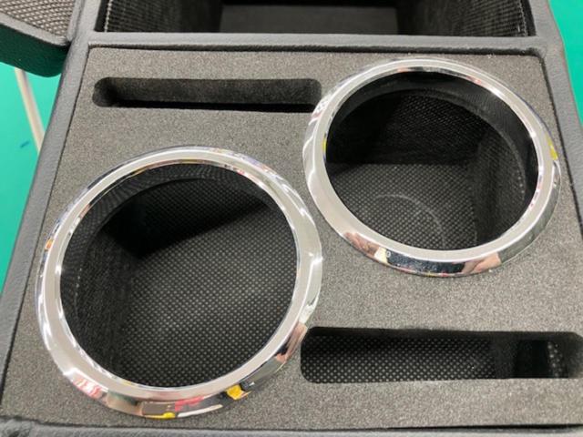 Unknown manufacturer center console box