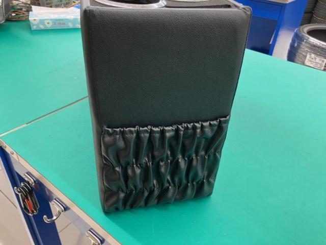 Unknown manufacturer center console box