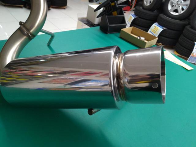 【その他】メーカー不明 マフラー ジムニー JB23