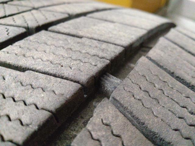 【BRIDGESTONE】BLIZZAK VRX3 245/45R18